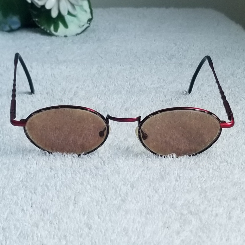 Super Awesome Red Italian Rx Glasses by Eyetel - Picture 4 of 7
